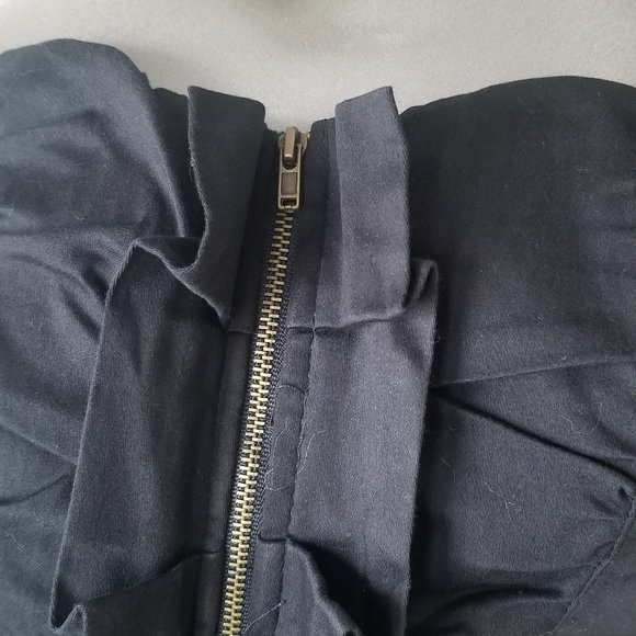 Black Strapless Top with Ruffles and Zipper - Picture 3 of 3
